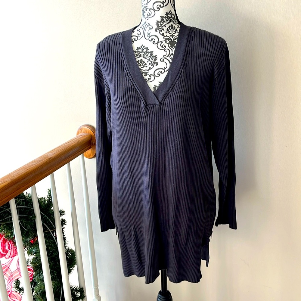 Ingrid & Isabel Ribbed V-Neck Sweater